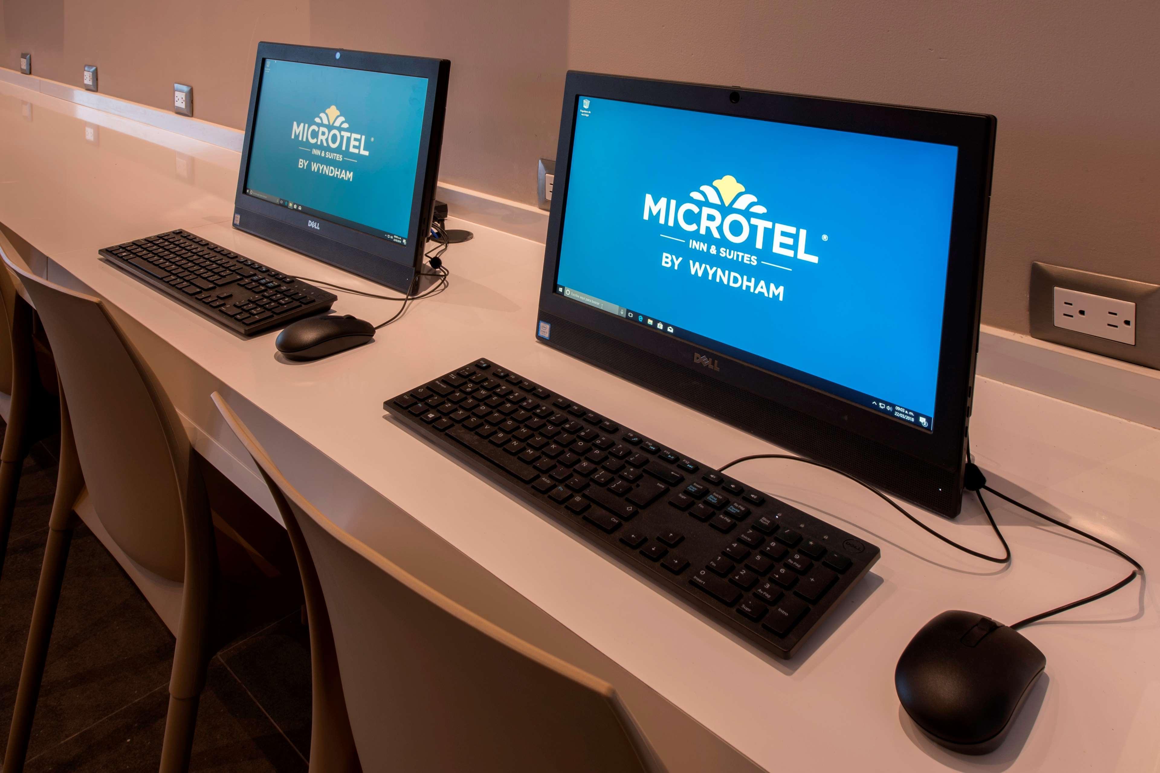 Microtel Inn & Suites By Wyndham San Luis Potosí Esterno foto