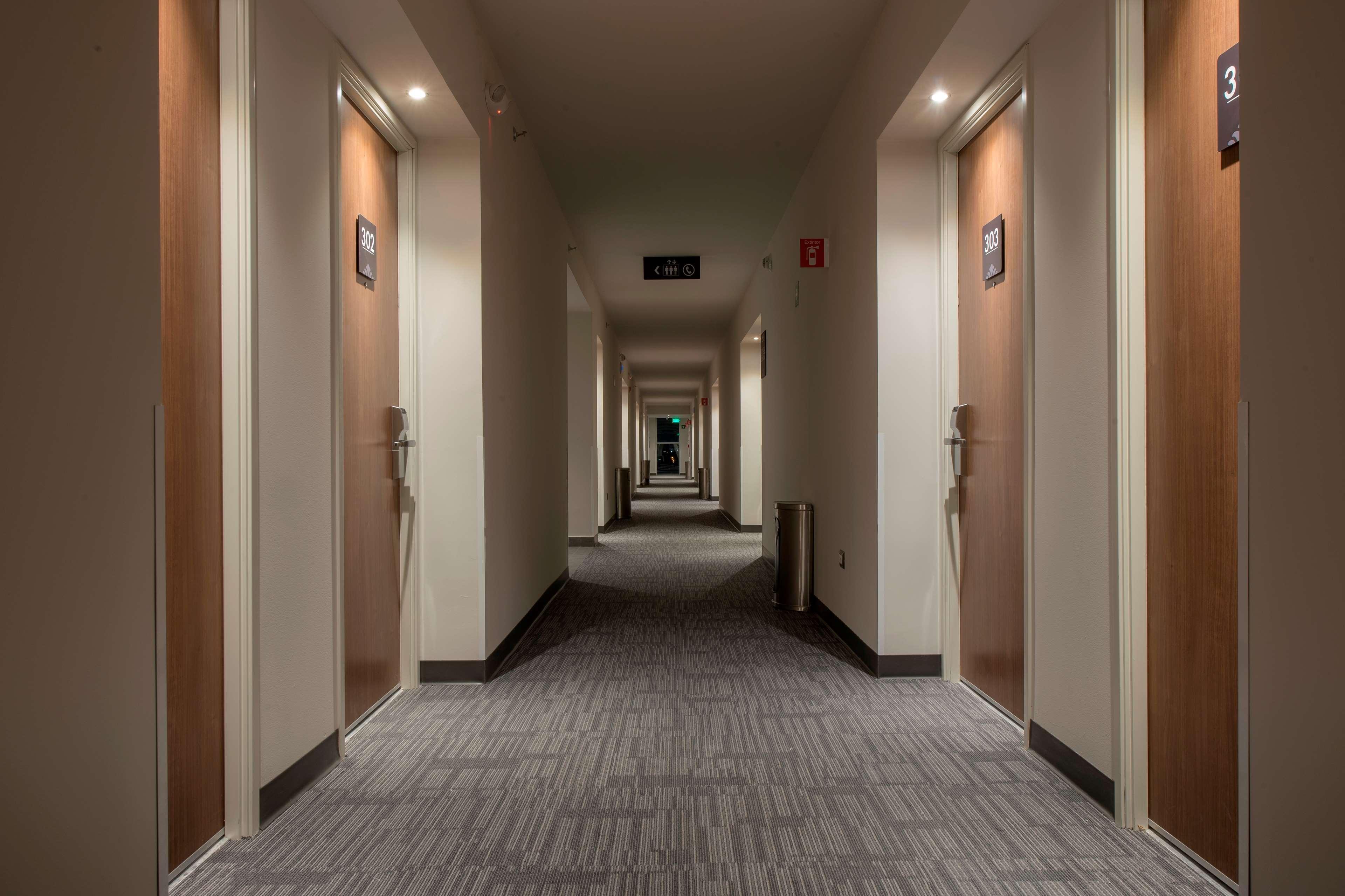 Microtel Inn & Suites By Wyndham San Luis Potosí Esterno foto