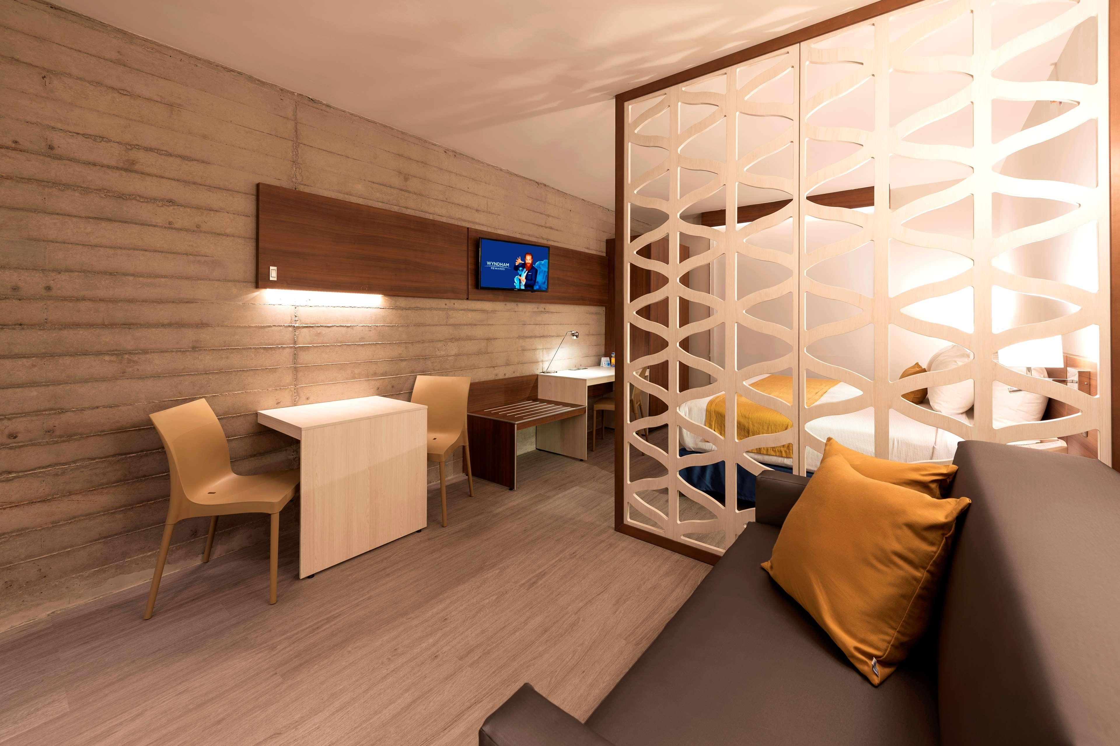 Microtel Inn & Suites By Wyndham San Luis Potosí Esterno foto