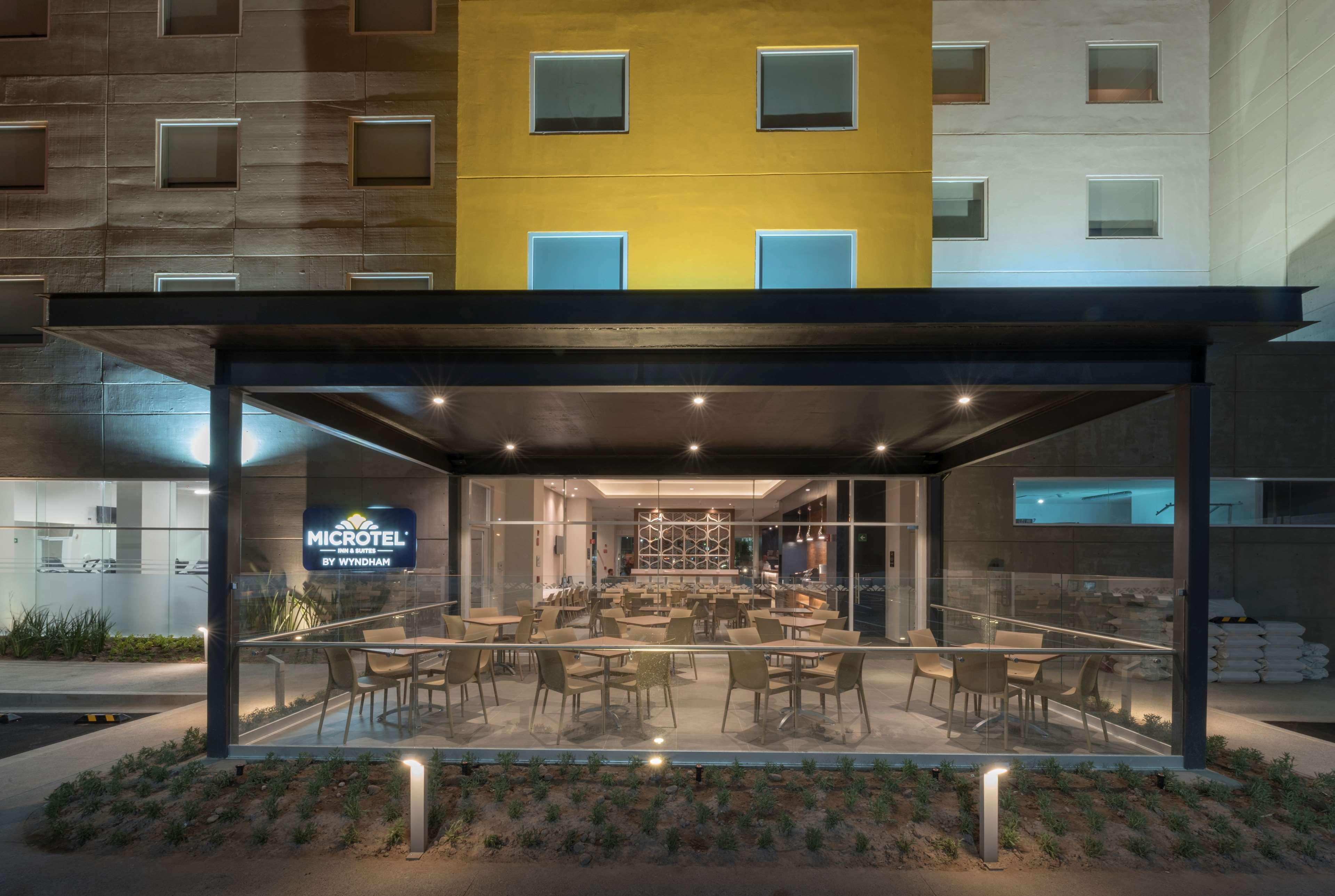 Microtel Inn & Suites By Wyndham San Luis Potosí Esterno foto